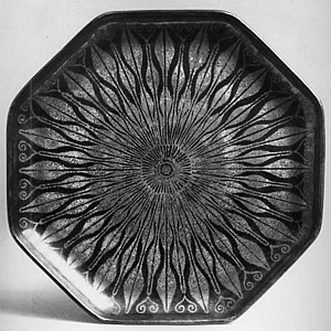 Jean Dunand, Tray of copper inlaid with silver, about 1920 (Metropolitan Museum of Art).
