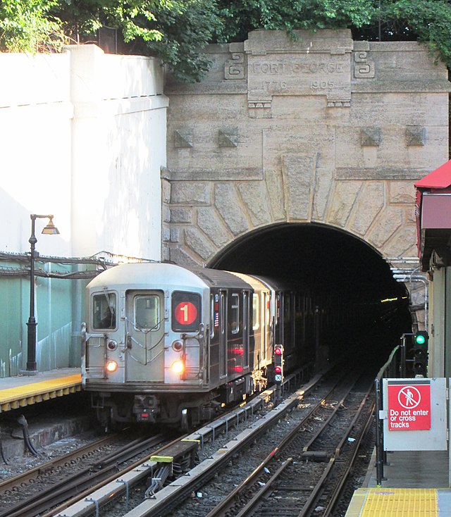 Uptown 1 train emerging from Fort George Hill tunnel into Dyckman Street station in 2014