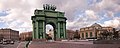 Arcu de Trunfu de Narva, en San Petersburgu, construyíu en 1814 pa recordar la victoria rusa sobro Napoleón Bonaparte.