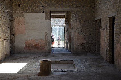 Atrium, Pompeii (15165185315).jpg
