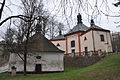 Kostel Nejsvětější trojice a kaple sv. Grálu