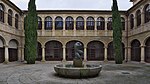 Hospital de la Encarnación (Zamora). Patio.jpg