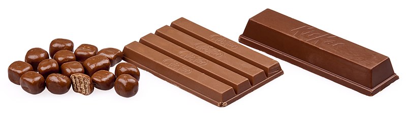 Kit Kat Size variations - Public Domain image released by Wikipedia user Evan-Amos