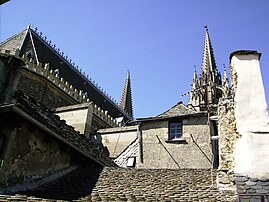 La cathédrale Notre-Dame-et-Saint-Privat de Mende (Lozère, France) vue depuis la place de la République. (définition réelle 2 816 × 2 112)