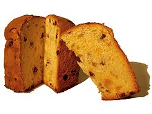 Panettone aufgeschnitten freigestellt.jpg