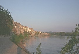 The Garonne river at Tonneins