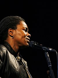 A cantaire estausunidense Tracy Chapman.