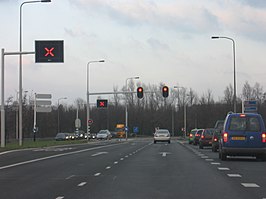 Kruising met de op/afritten A28 en busbaan