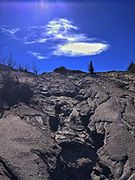 Tanah dari lava beku di puncak Gunung Batok.