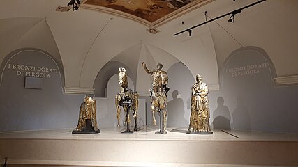 Bronzes dorés de Cartoceto de Pergola.