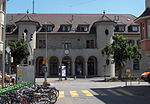 Vorderfassade des Bahnhofs