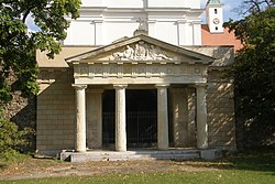 Hrobka Lichtenštejnů ve Vranově