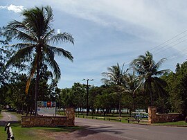  East Point Reserve-entrance.jpg <br/>