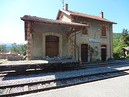Station Mézel-Châteauredon van de Chemins de fer de Provence