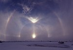 Halofenomen med 22°-ring och 46° cirkumzenitalbåge.