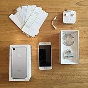Hộp iPhone 7 và các phụ kiện đi kèm (bản Hong Kong, Singapore)