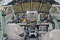 Cabina de control de un de Havilland DH.106 Comet 4 de Mexicana (N888WA) en el Aeropuerto de Paine Field.