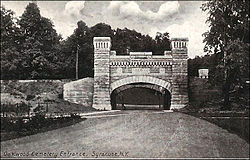 Oakwood-cemetery 1909 syracuse.jpg