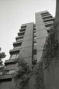 Milão, casa torre na piazzale Aquileia 8, 1964-1965