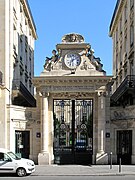 Bâtiment de la compagnie des chemins de fer de Paris à Lyon et à la Méditerranée. Rue Saint-Lazare (Paris).