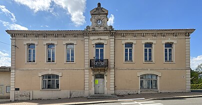 Salle des fêtes.