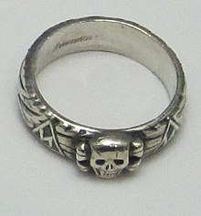 Skull ring awarded to SS members - replica Totenkopfring.jpg