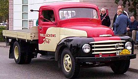 Volvo L341 Truck 1952.jpg