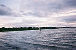 Wind-surfing sur le lac Lene