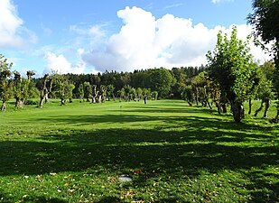 Parken öster om slottet