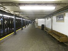 View of the transition between the original platform section and the later platform extension 86th Street IRT Broadway 5.JPG