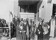 Абдулазиз ибн Мохамед Ал Сауд с Мубарак Ал-Сабах в Кувейт, 1910.jpg