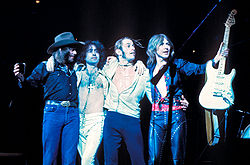 Концерт на Бед Къмпани през 1976 година; от ляво надясно: Боз Бърел, Пол Роджърс, Саймън Кърк, Мик Ралфс