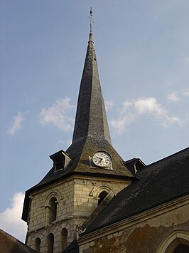 De gedraaide toren van de Église Notre-Dame