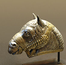 Horse head, gilded silver, 4th century, Sasanian art Head horse Kerman Louvre MAO132.jpg