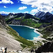 Vue sur le Lünersee depuis la Totalphütte.