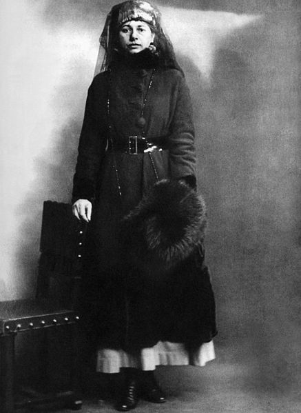 File:Mata Hari on the day of her arrest 13-2-1917.jpg