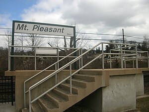 Mount Pleasant inbound platform.JPG