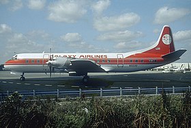 N5532, le Lockheed L-188 Electra impliqué dans l'accident, ici photographié en 1984.