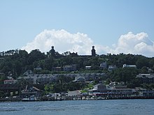 Village Inn (Englishtown, New Jersey) - Wikipedia