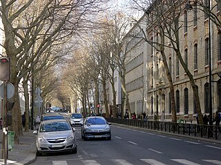 Rue Armand-Carrel