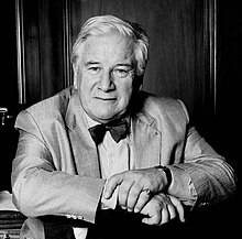 Sir Peter Ustinov portrait Allan Warren.jpg