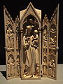 Altar portátil, marfil; (París, Francia), siglo XIV.