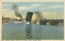 Image of the Cherry Street Bridge with drawbridges up from a postcard