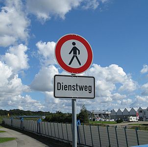 Und dabei heißt es immer, man solle den Dienstweg einhalten..