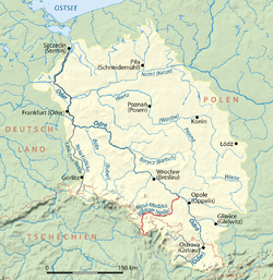 Nysa Kłodzka merkittynä punaisella Oderin valuma-alueella.