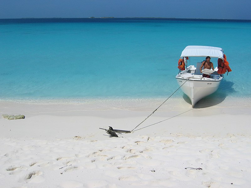 File:Los Roques beach and boat.jpg