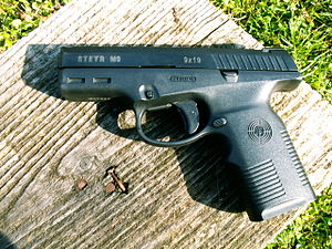 English: Steyr M9 semi-automatic pistol.