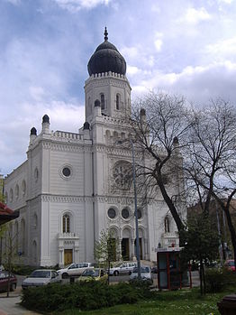 262px-Synagogue_of_Kecskem%C3%A9t.JPG