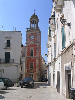 Torre orologio Noci.jpg