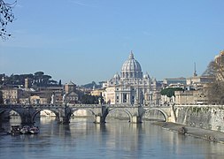 Veduta del Vaticano dal Tevere